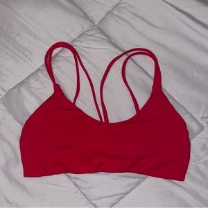 Aritzia TNA Freestyle Sports Bra in color Hypno Pink, size Medium